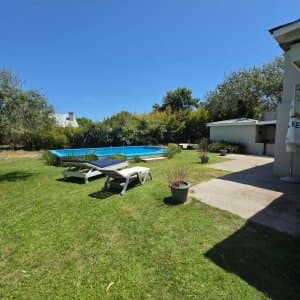 Casa en La Barra - La Barra Ubicado a 500 metros del Mar. Cuenta con 3 Dormitorios 2 Baños 2 Suites , con capacidad para