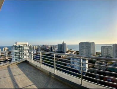 Aidy Grill | Apartamento #5197 En planta baja 3 cuartos en suite + dependencia de servicio completo . Cuarto principal c