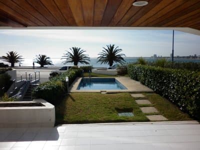 Alquiler y venta de apartamento de 3 dormitorios y dependencia en Punta del Este